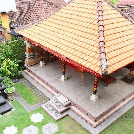 Cr Tris Rooms Seminyak المظهر الخارجي الصورة