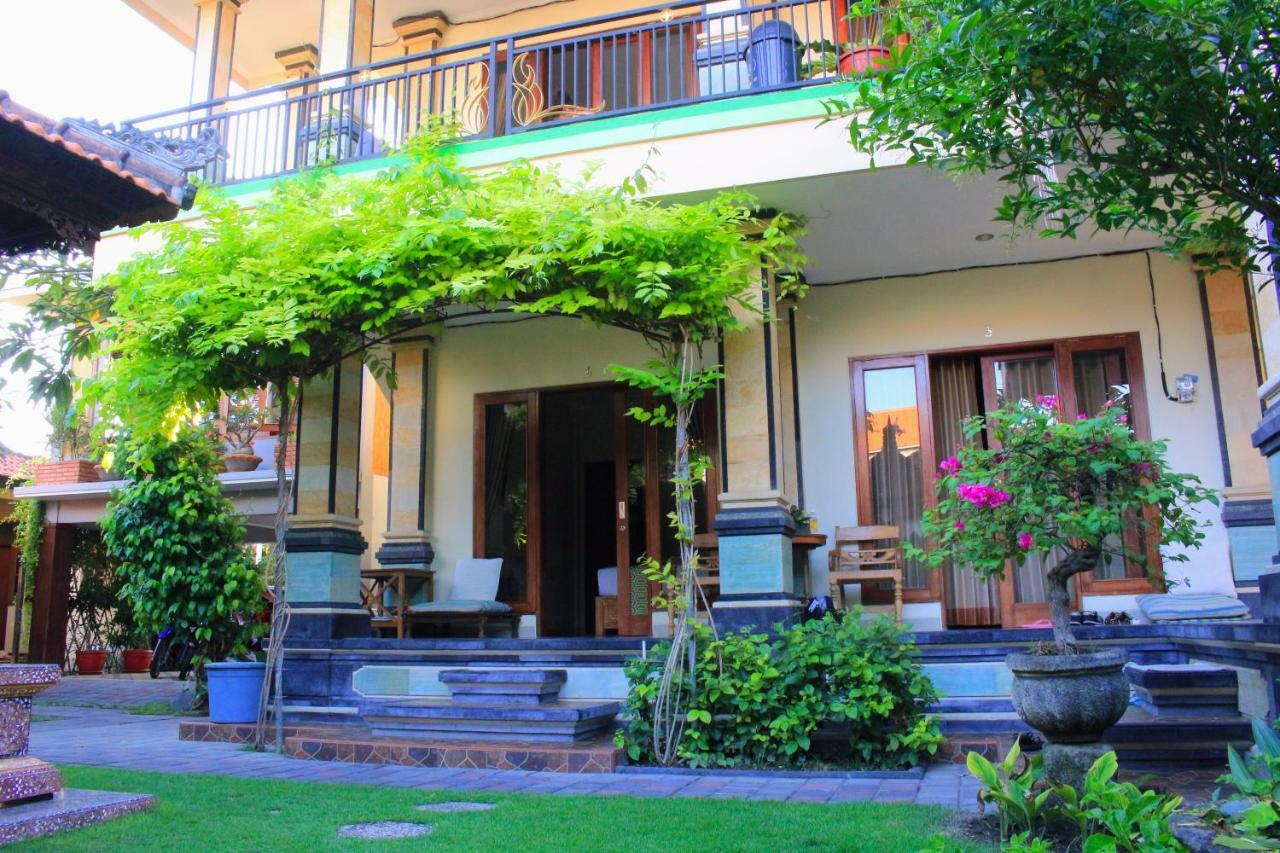 Cr Tris Rooms Seminyak المظهر الخارجي الصورة