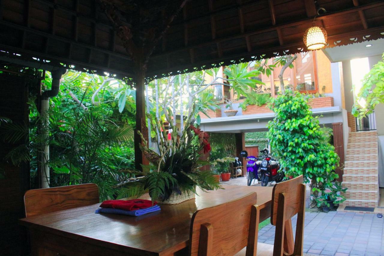 Cr Tris Rooms Seminyak المظهر الخارجي الصورة